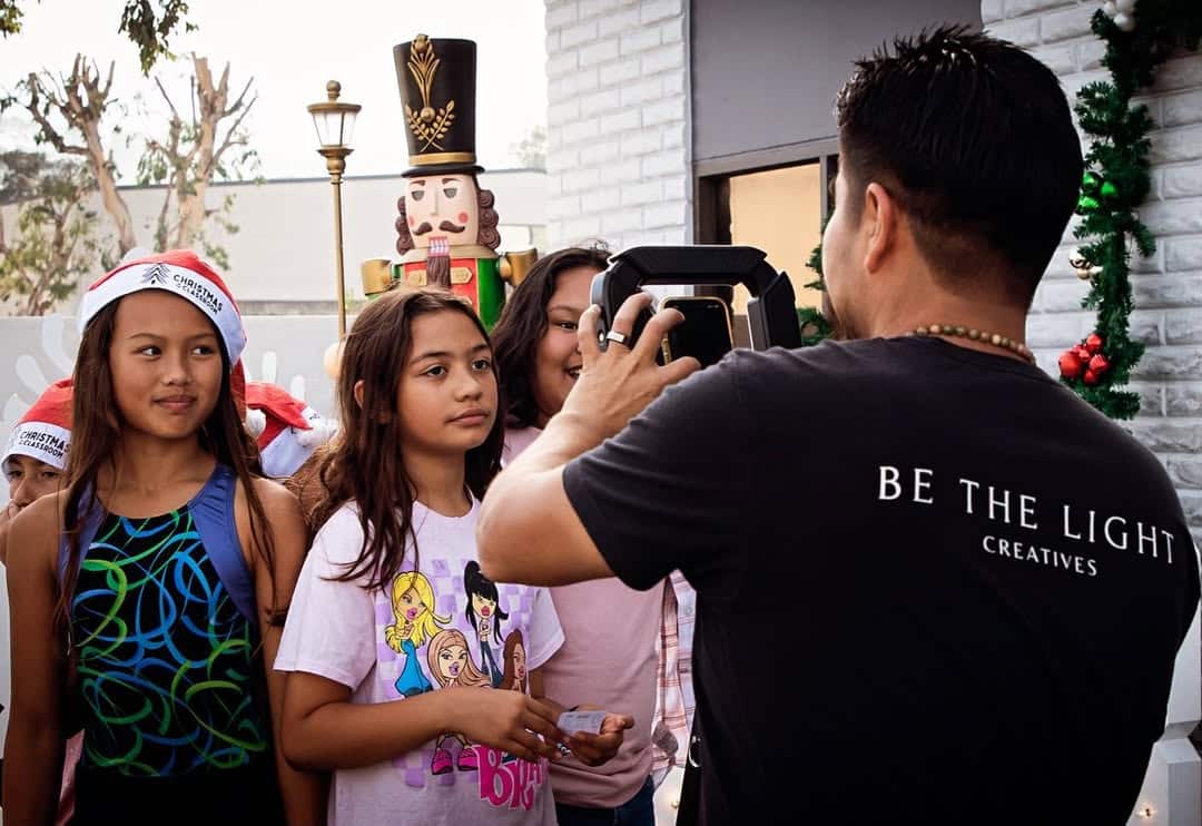 🎄🎅🏽Tis the season… bethelight✨ 📸 @turk vid photos